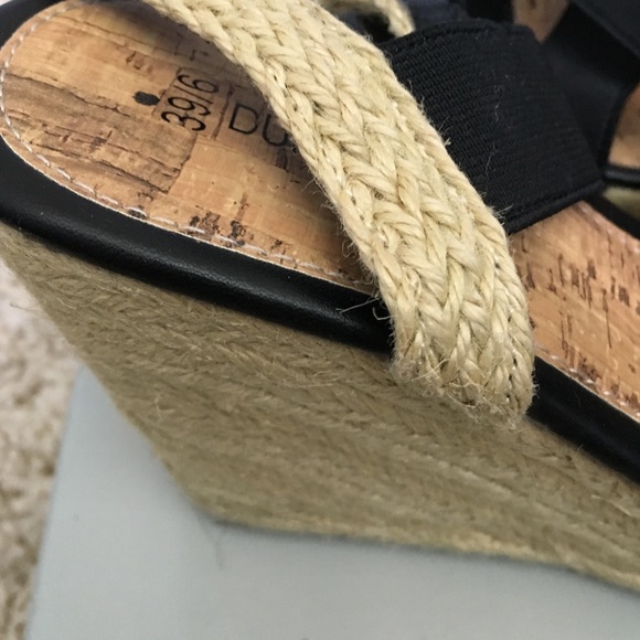 Wedge sandals Sz 8 US really cute - Picture 5 of 7